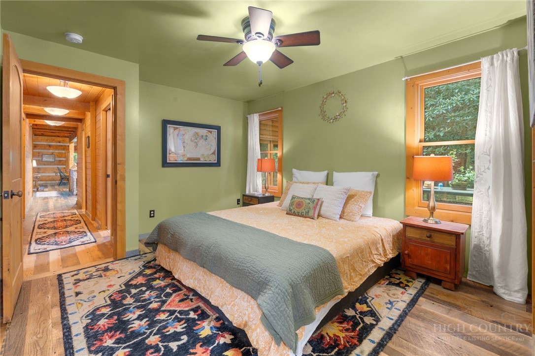 982 Jakes Mountain Road