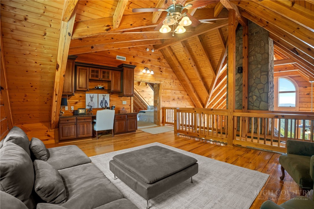 372 Broken Arrow Trail