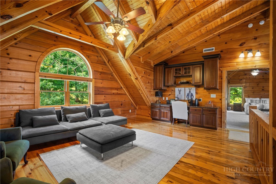 372 Broken Arrow Trail