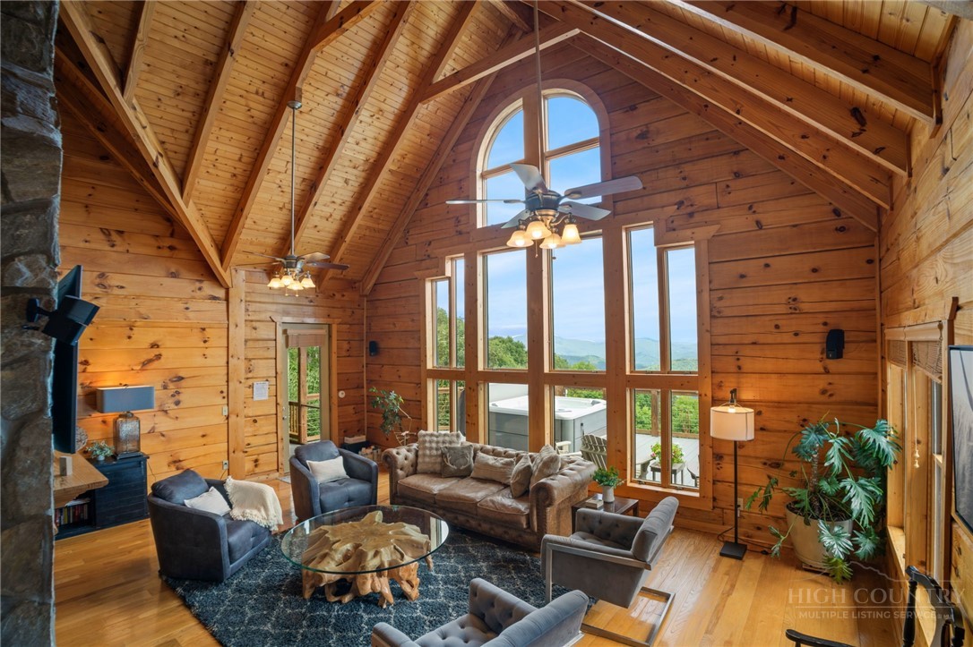 372 Broken Arrow Trail