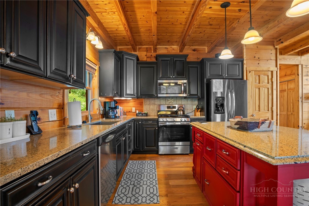 372 Broken Arrow Trail
