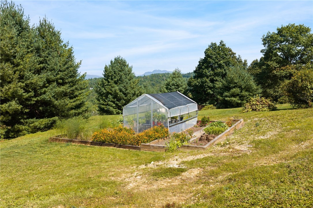 9680 Highway 181