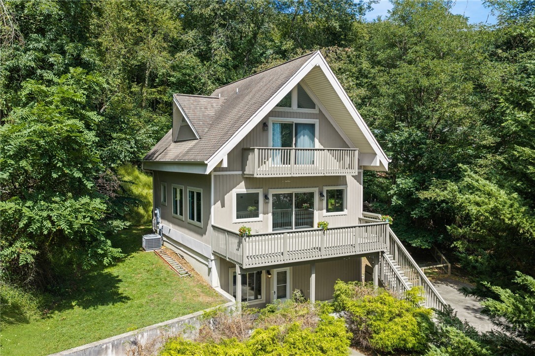 502 Queen Street