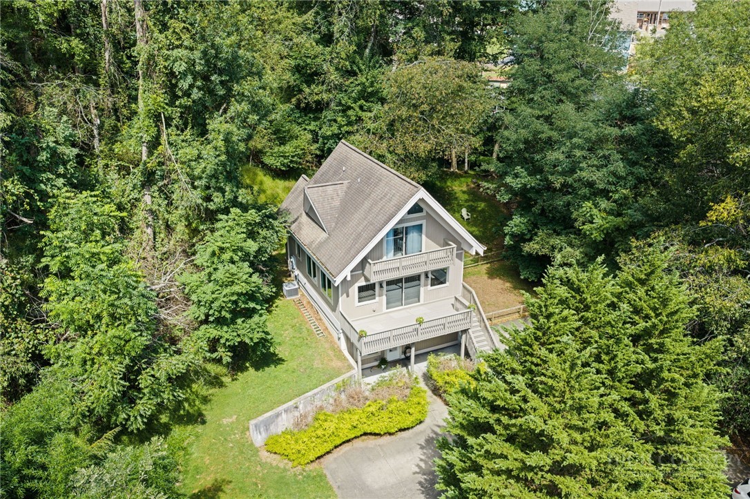 502 Queen Street