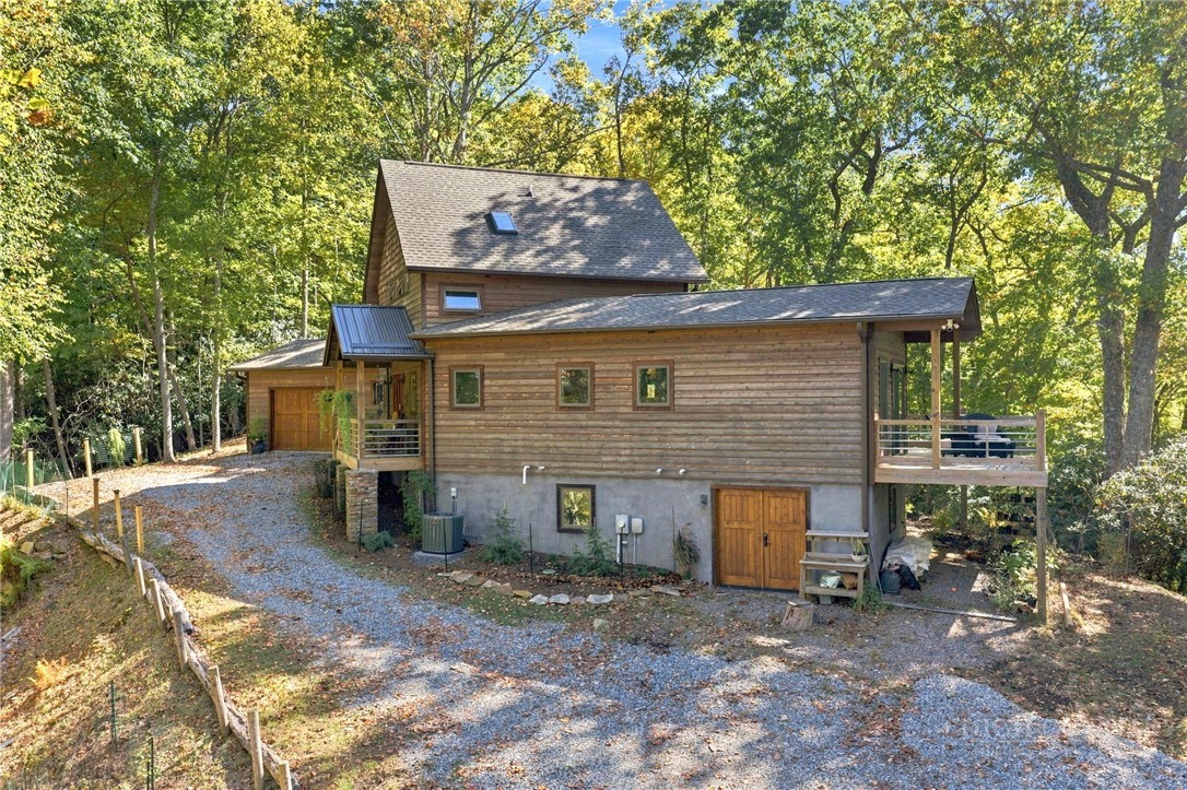 261 Cut Laurel Lane