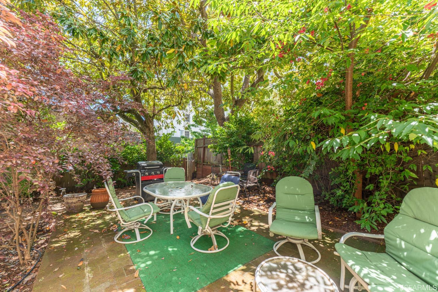 1855 California Street