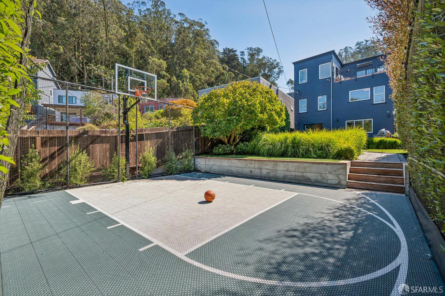 292 Juanita Way