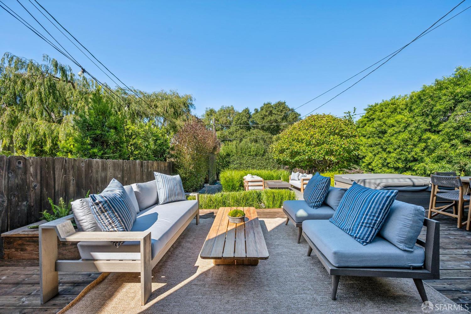 292 Juanita Way
