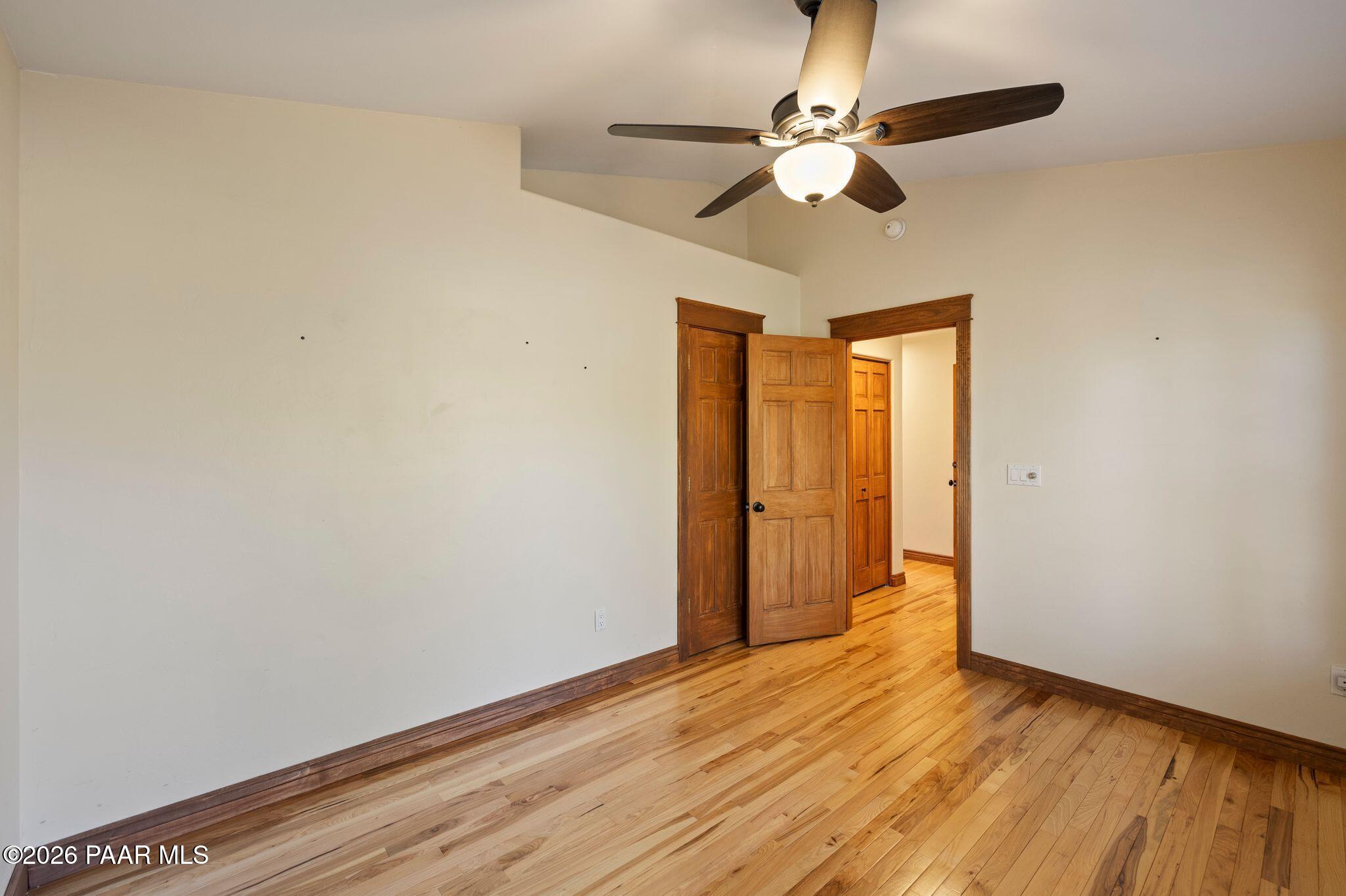 117 N Equestrian Way