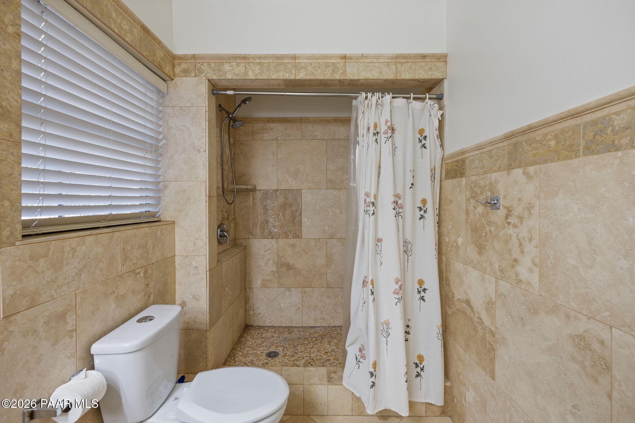 117 N Equestrian Way