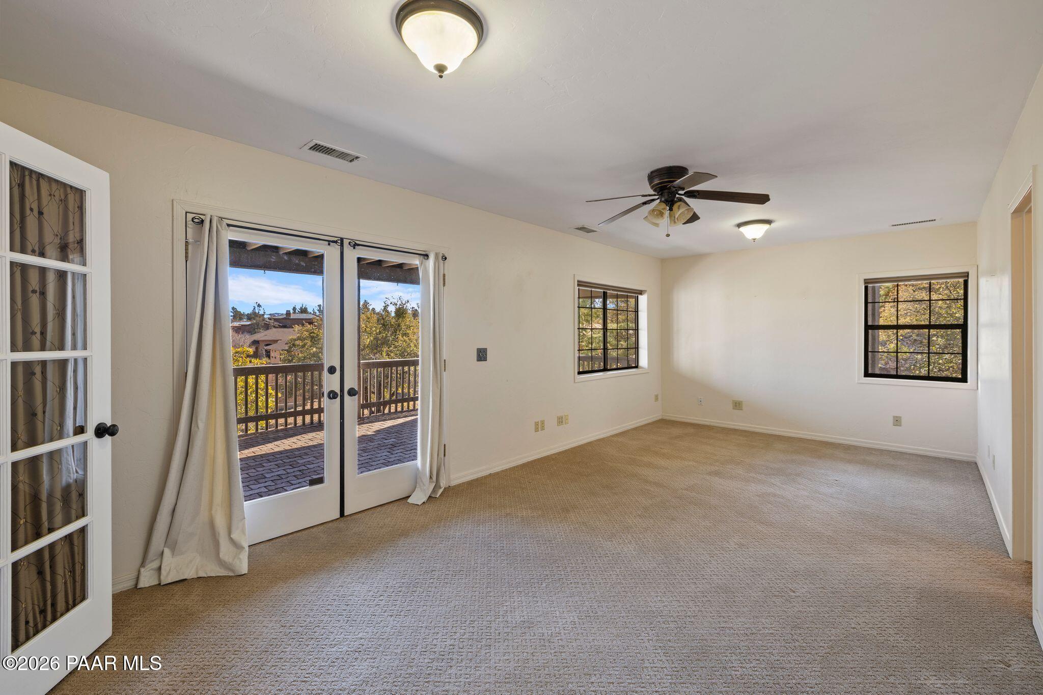 117 N Equestrian Way