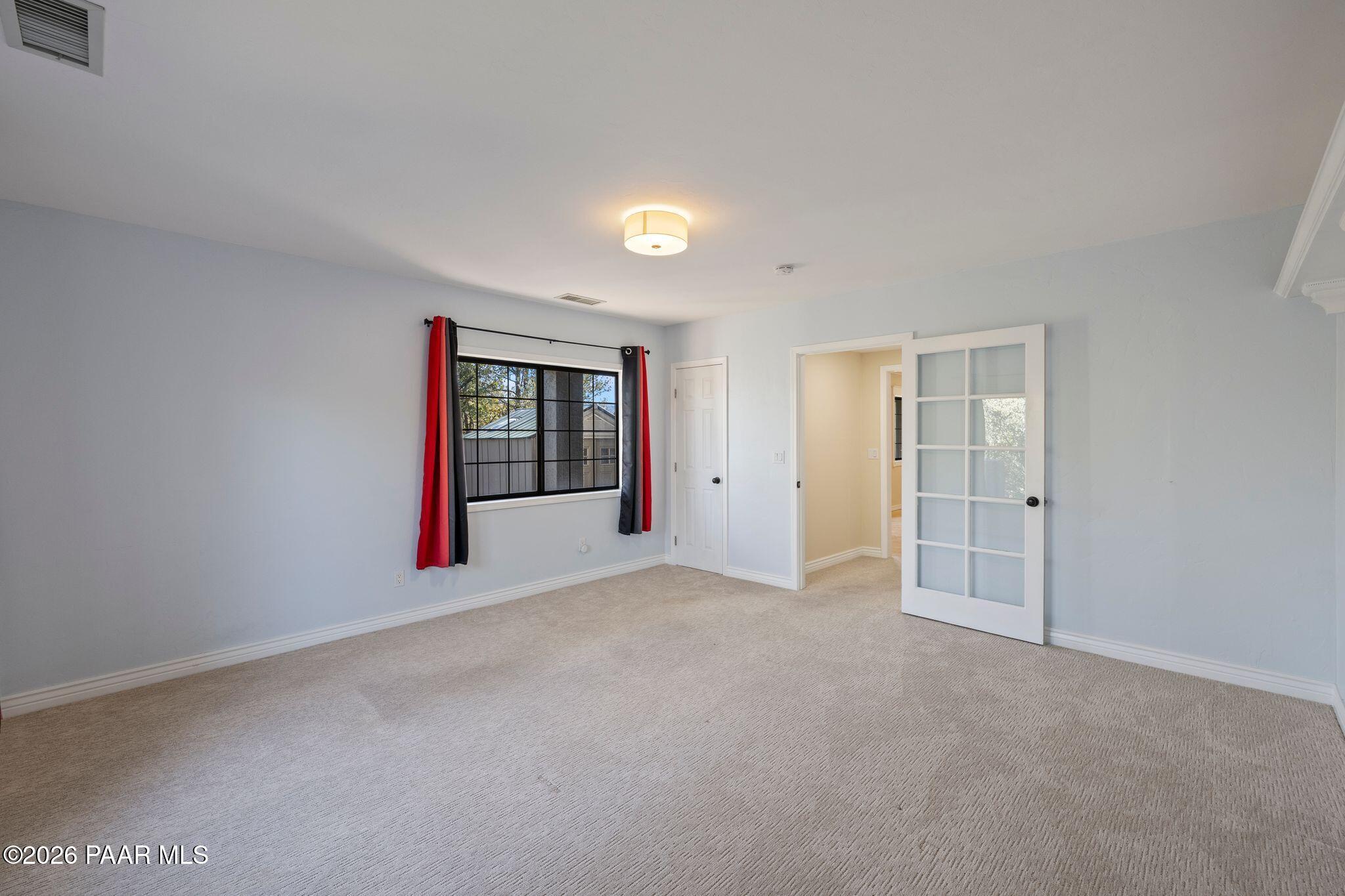 117 N Equestrian Way