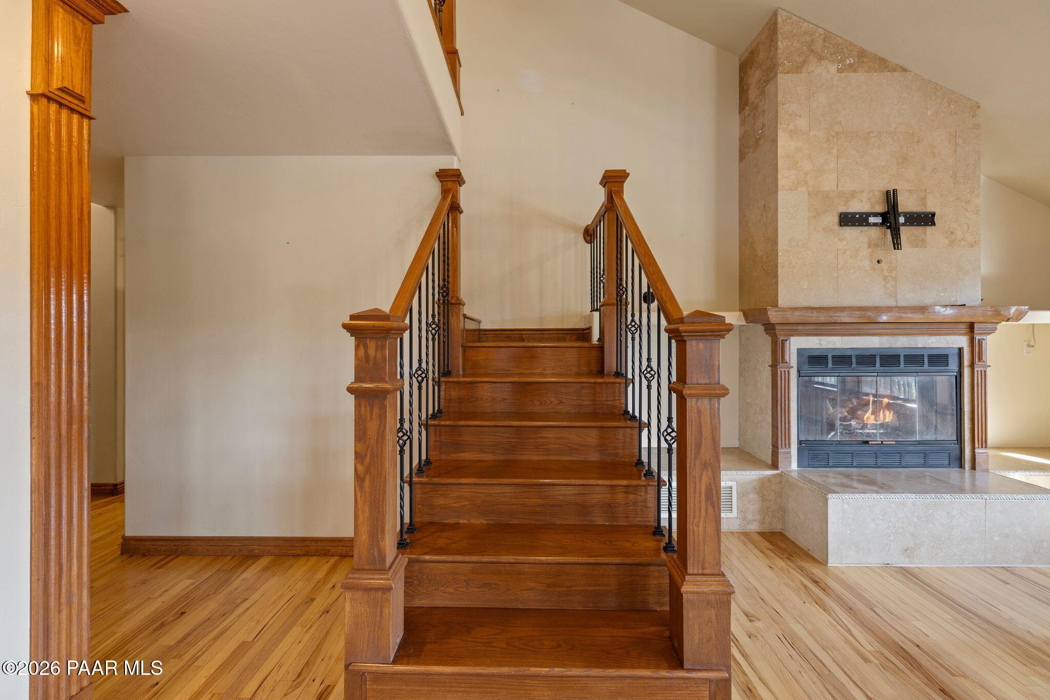 117 N Equestrian Way