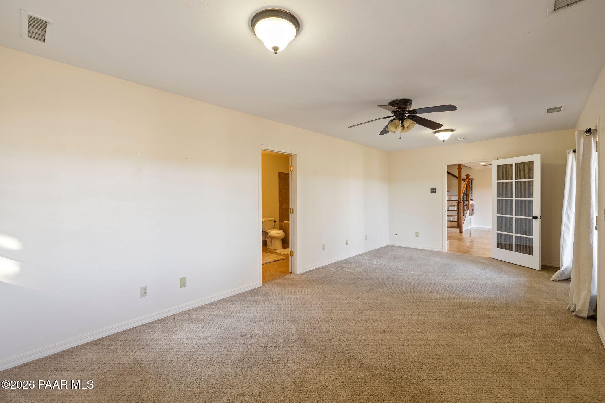 117 N Equestrian Way