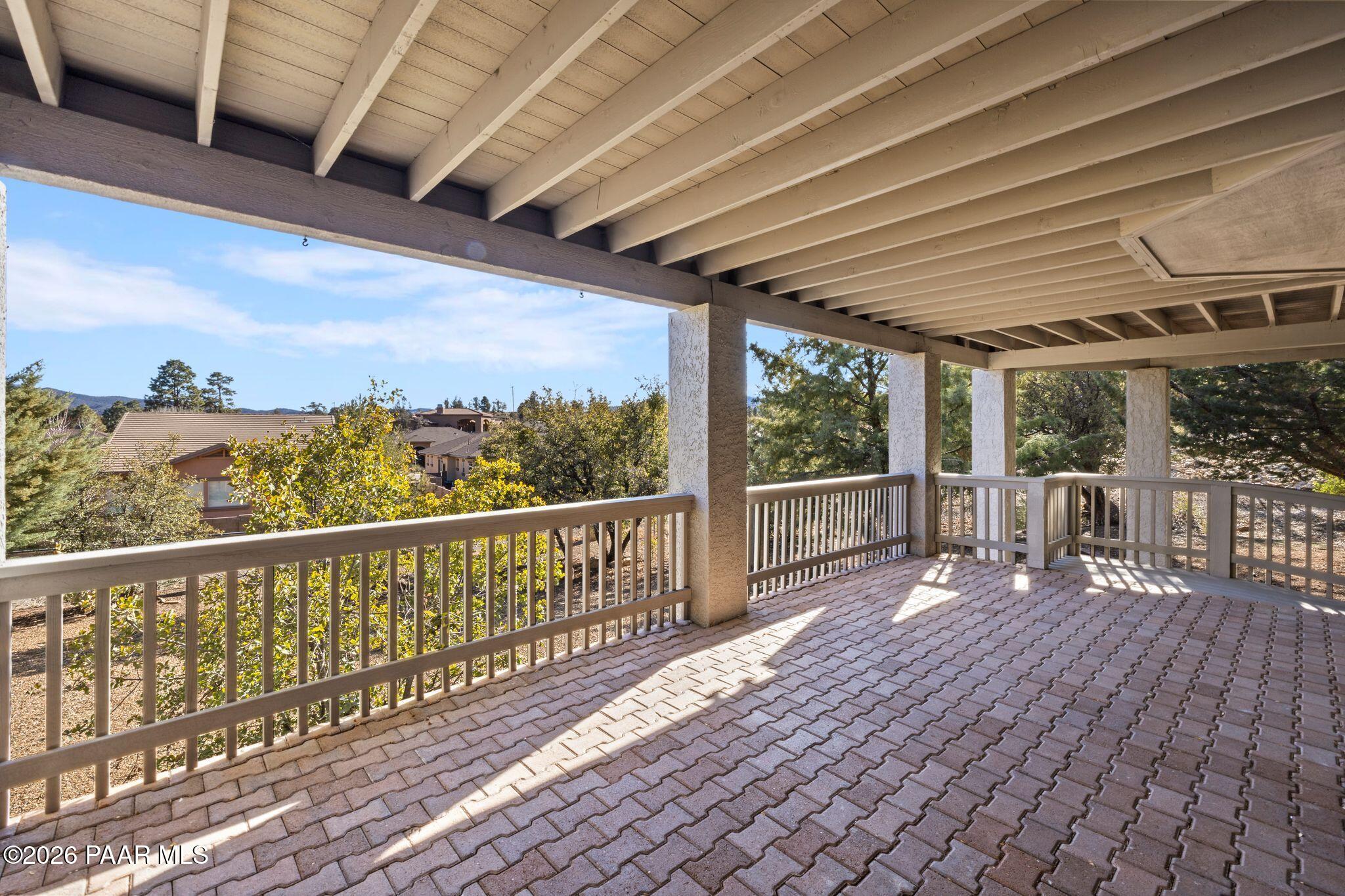 117 N Equestrian Way