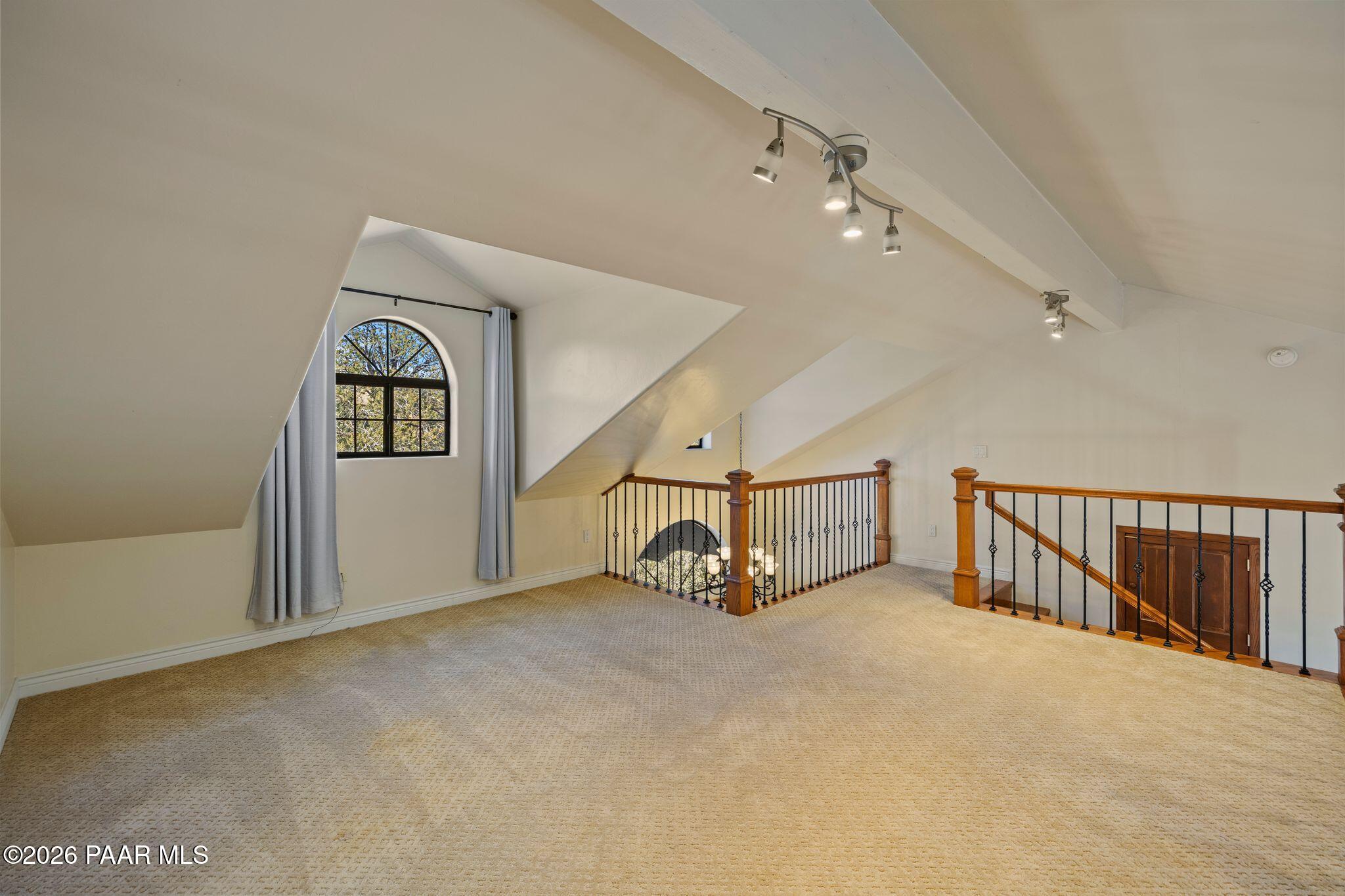 117 N Equestrian Way