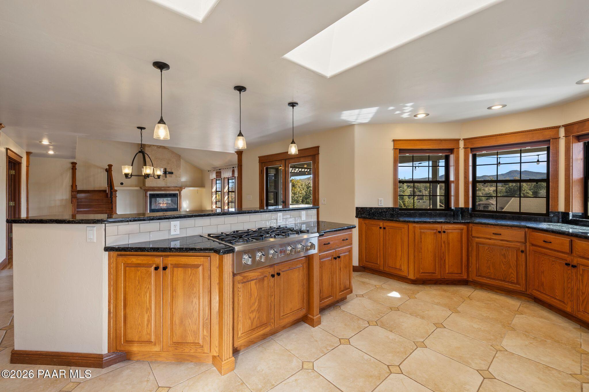 117 N Equestrian Way