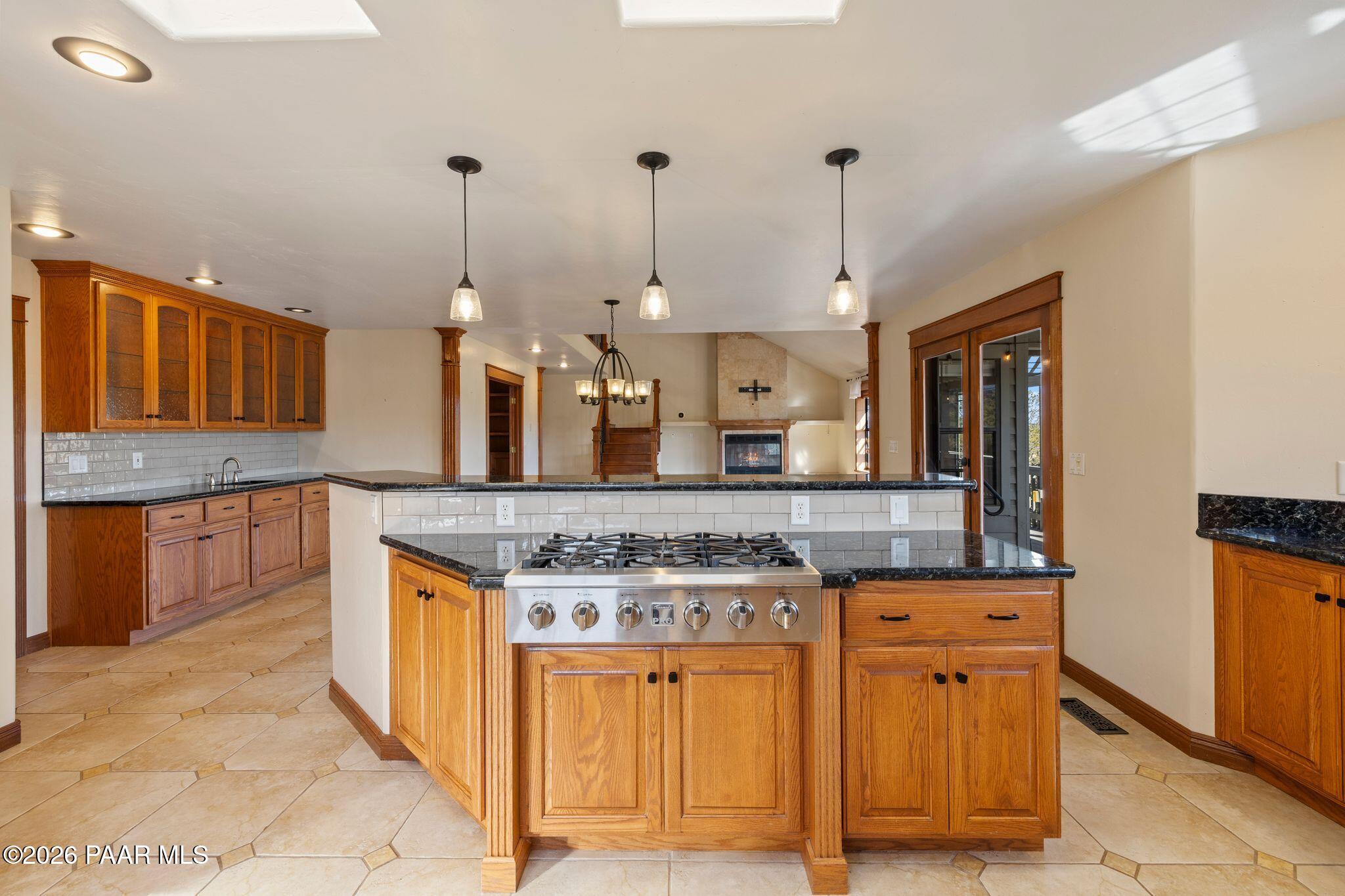 117 N Equestrian Way