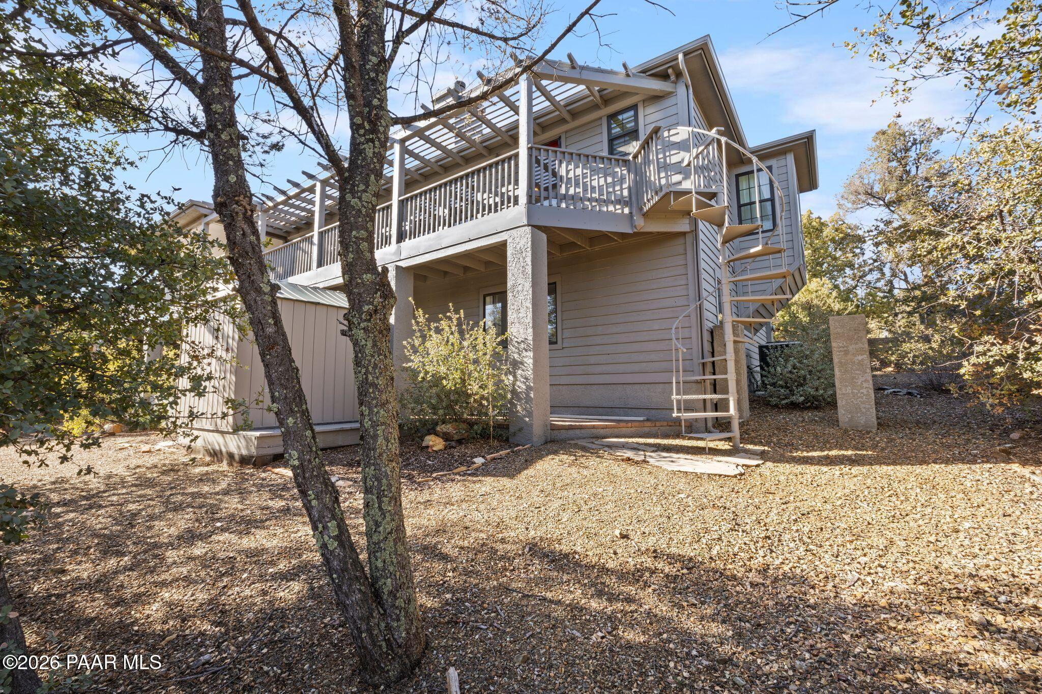 117 N Equestrian Way