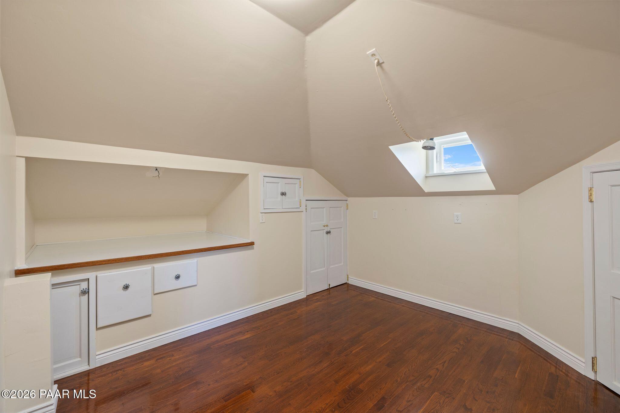 117 N Equestrian Way