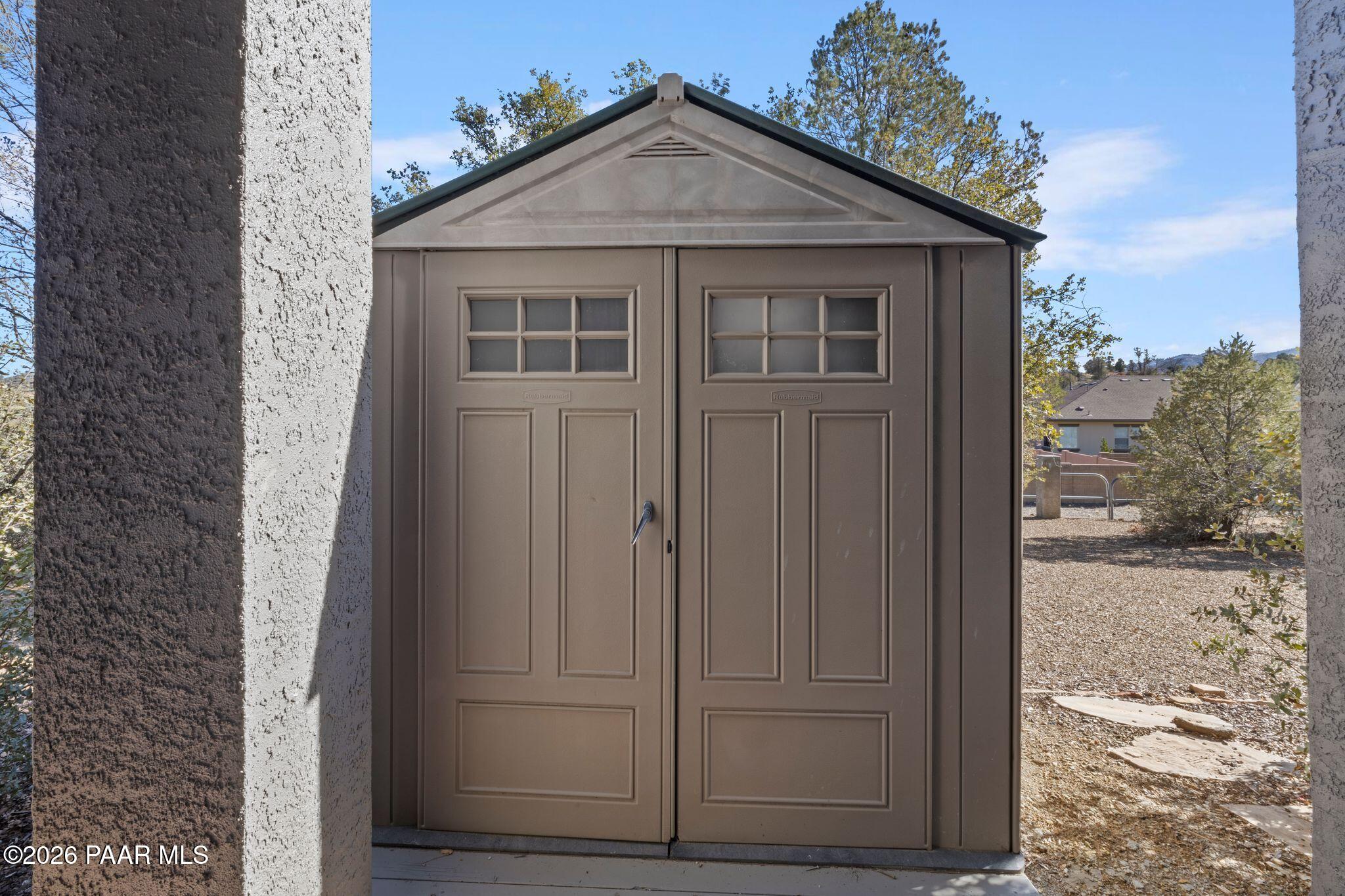 117 N Equestrian Way