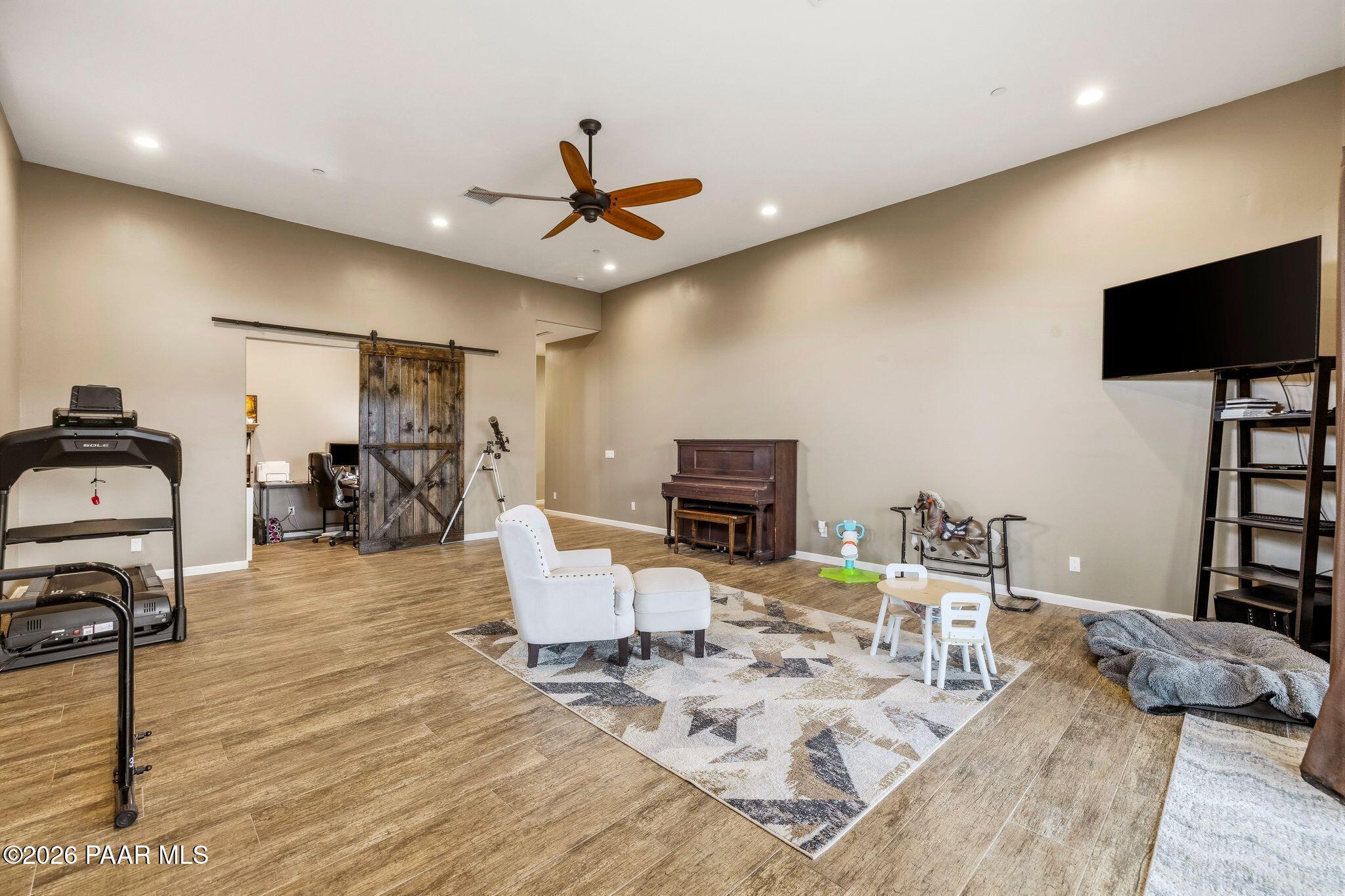 15035 E Countryside Road