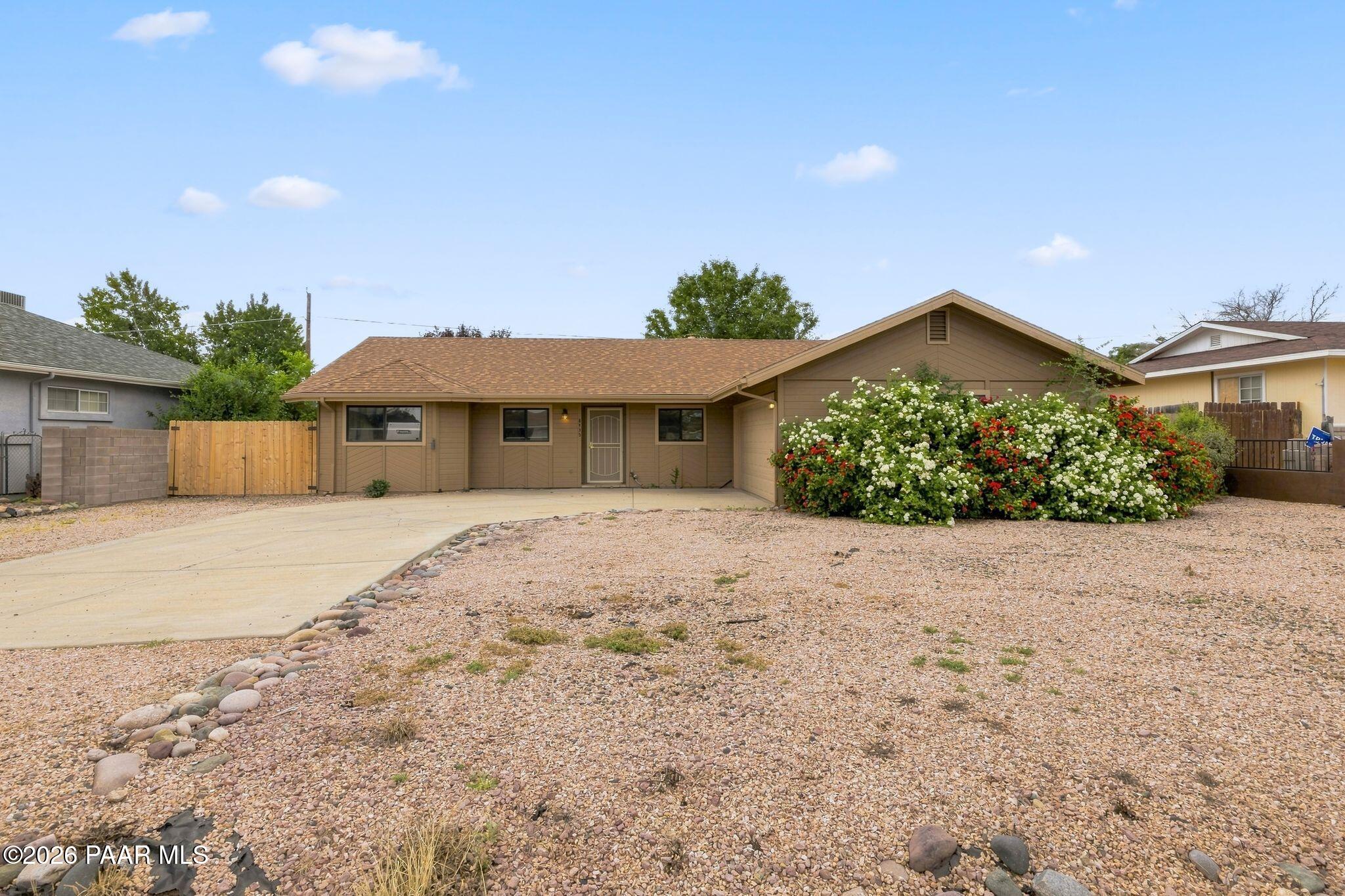 8435 E Sommer Drive