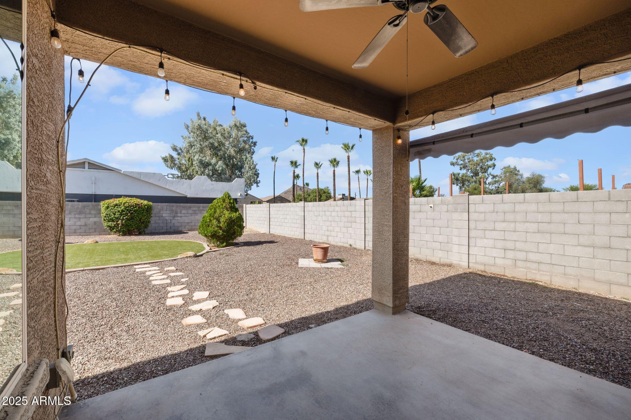 2119 E PHELPS Road