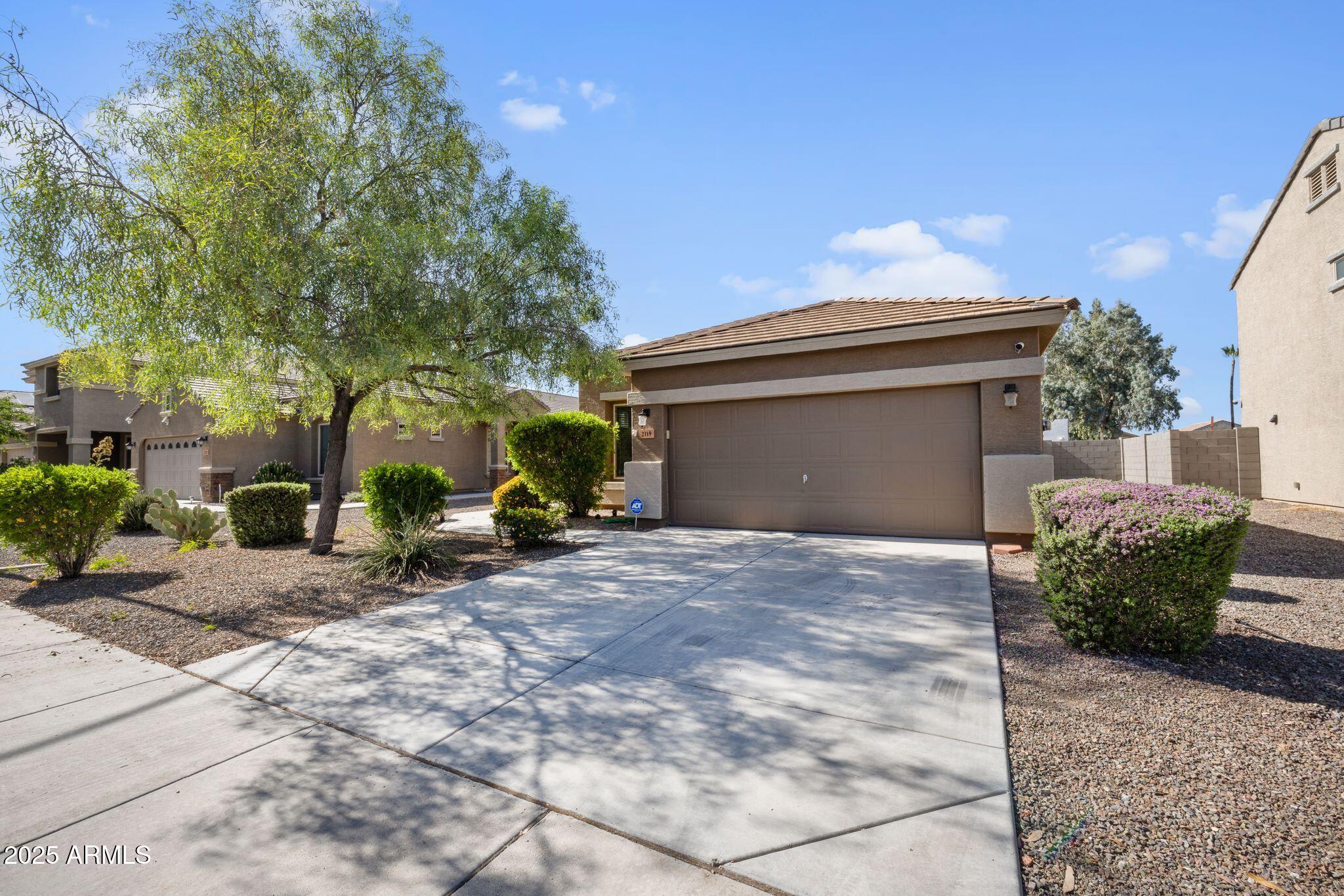 2119 E PHELPS Road