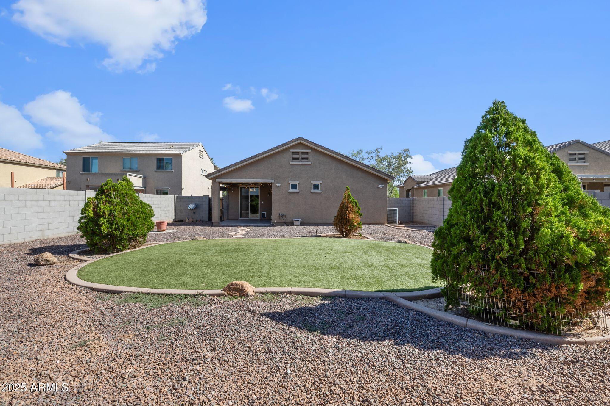 2119 E PHELPS Road