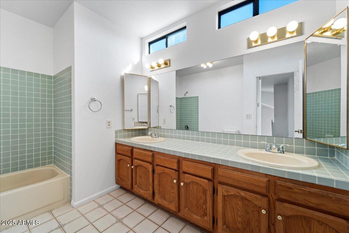 15220 N 49TH Street