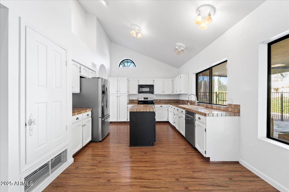 15220 N 49TH Street