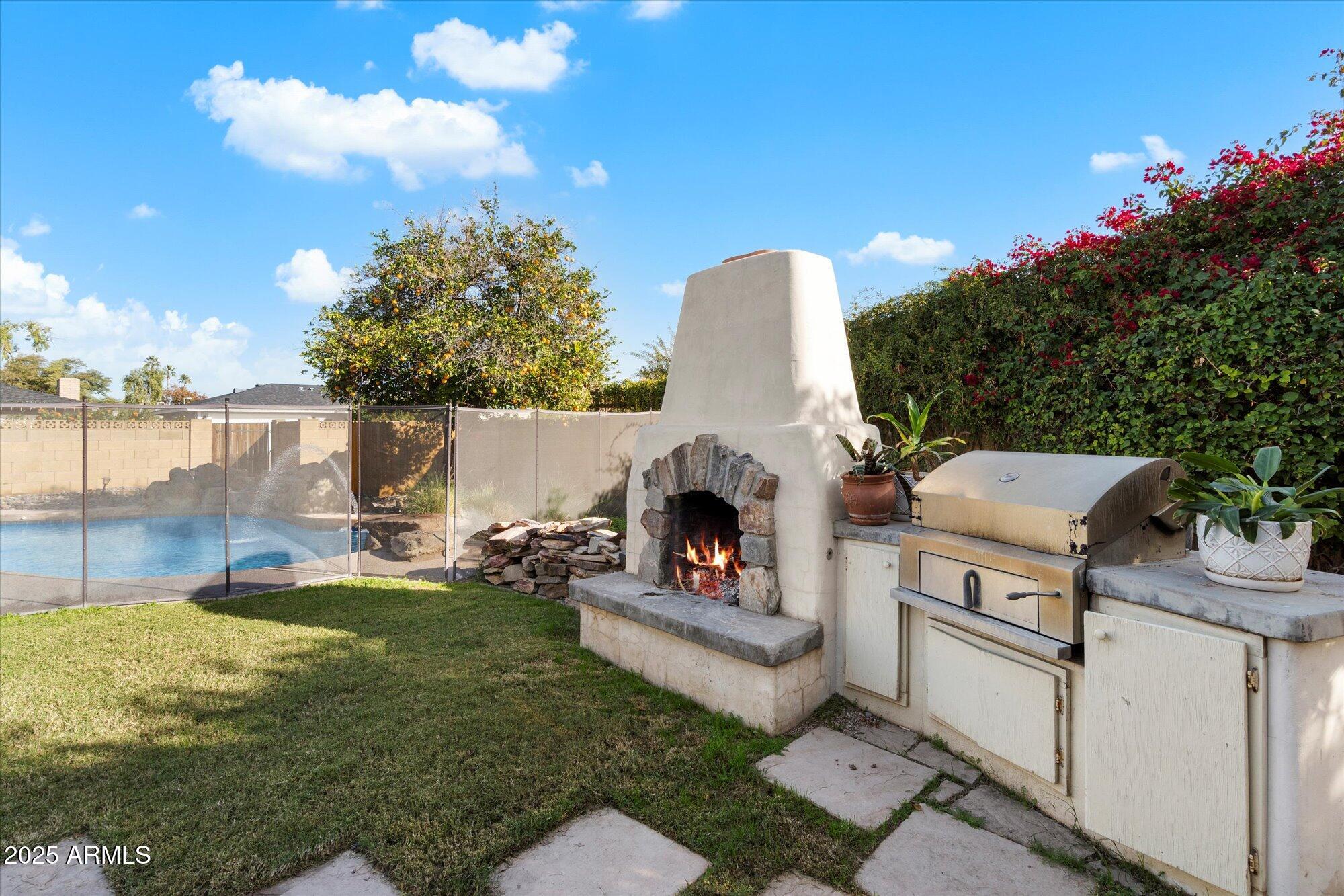 6503 S BONARDEN Lane