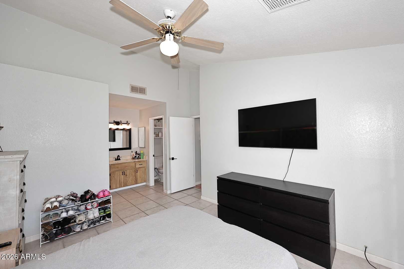 1721 E SANDRA Terrace