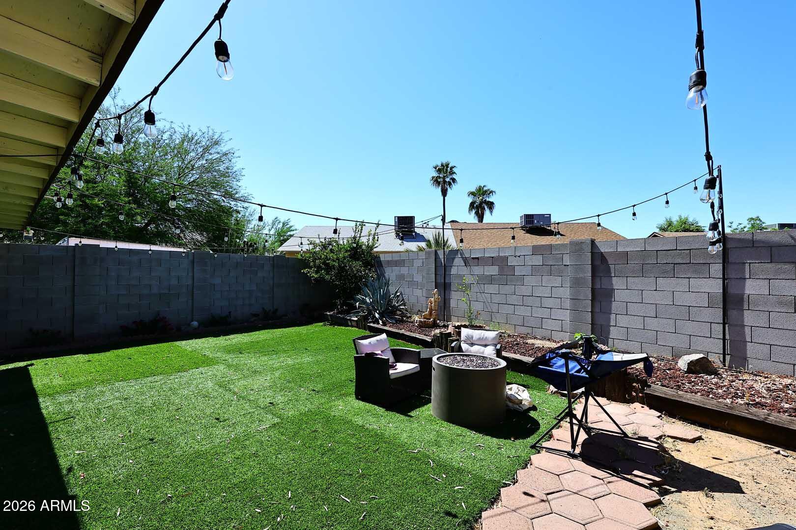 1721 E SANDRA Terrace