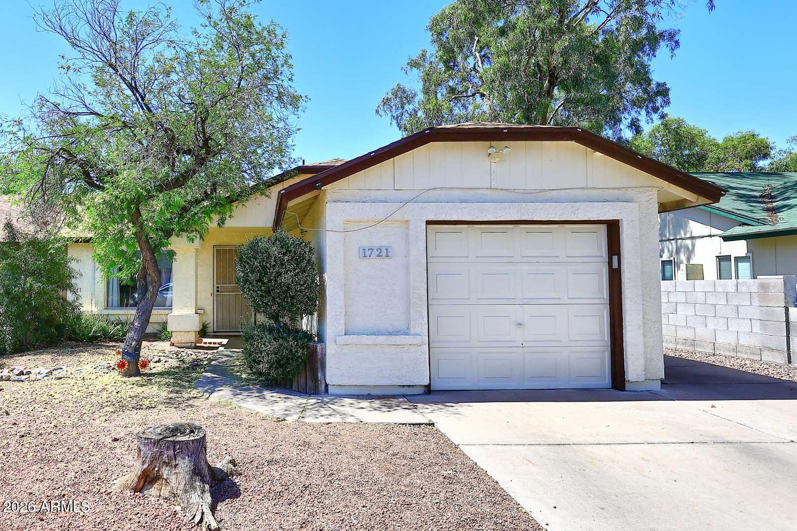 1721 E SANDRA Terrace