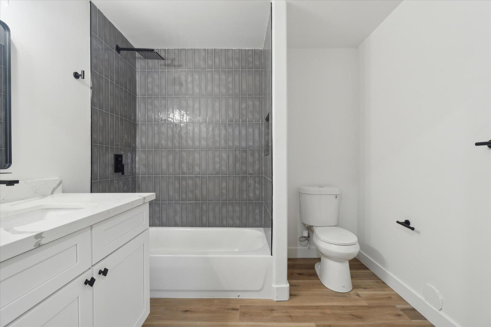 8525 E Clarendon Avenue