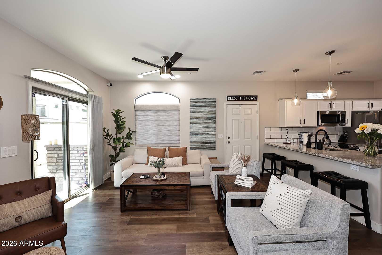 2725 E MINE CREEK Road 1146