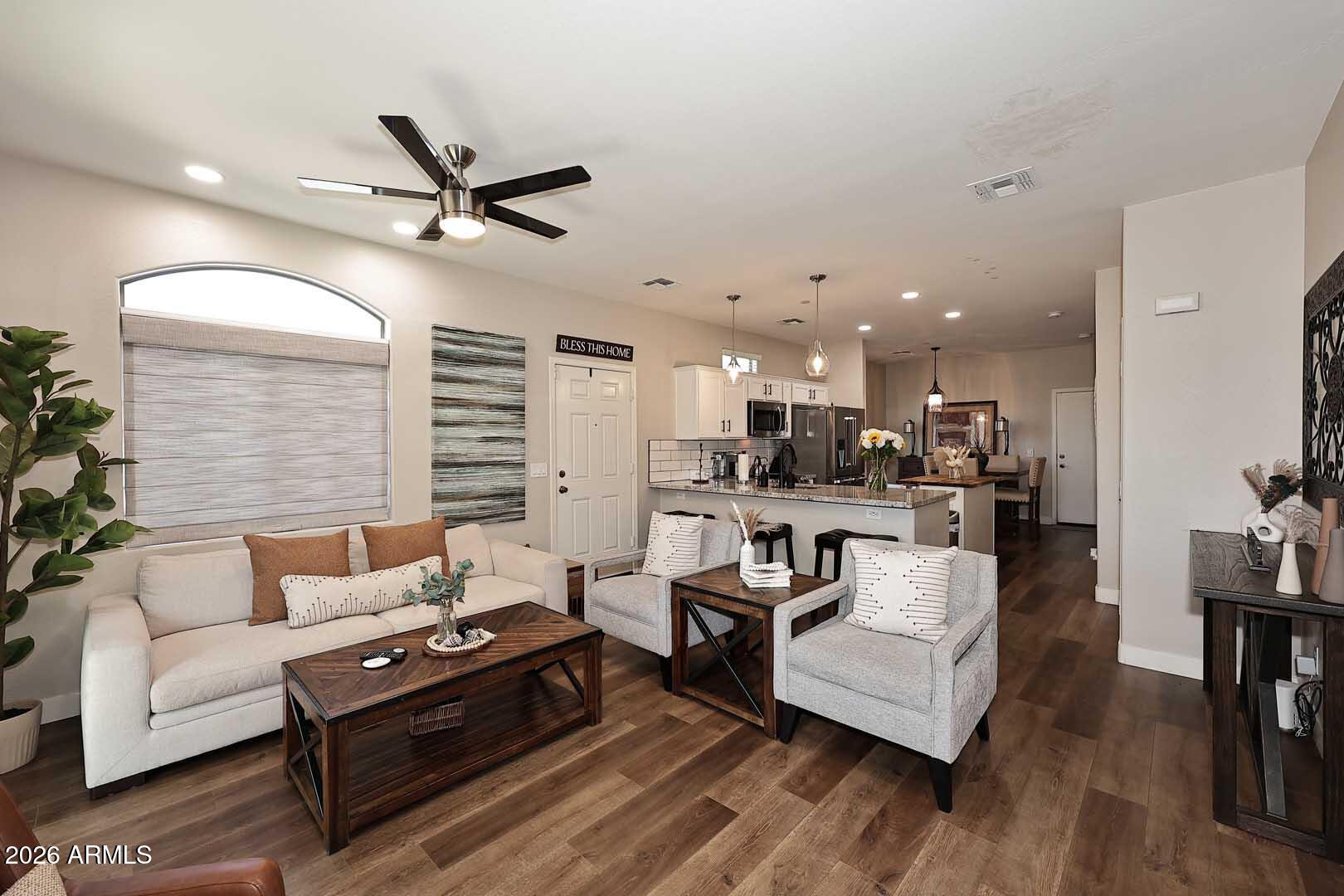 2725 E MINE CREEK Road 1146