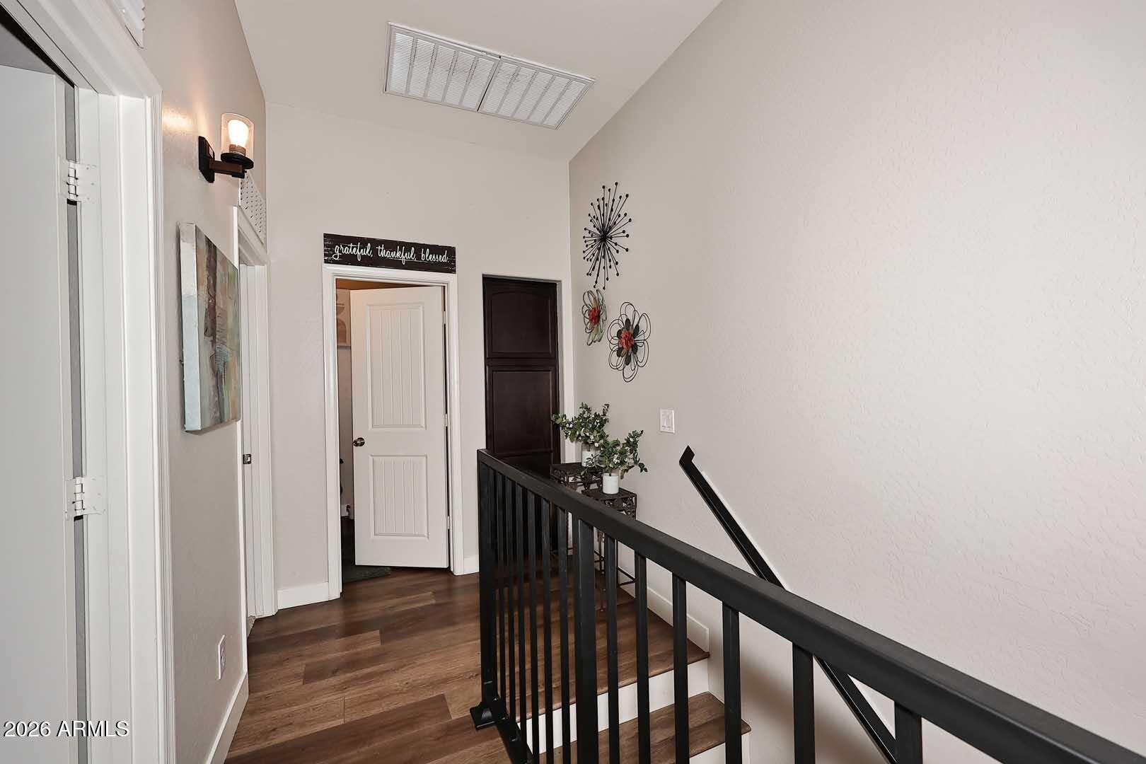 2725 E MINE CREEK Road 1146