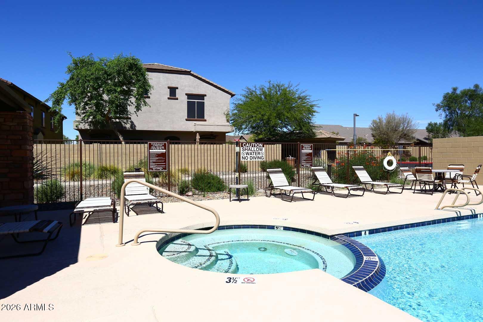 2725 E MINE CREEK Road 1146