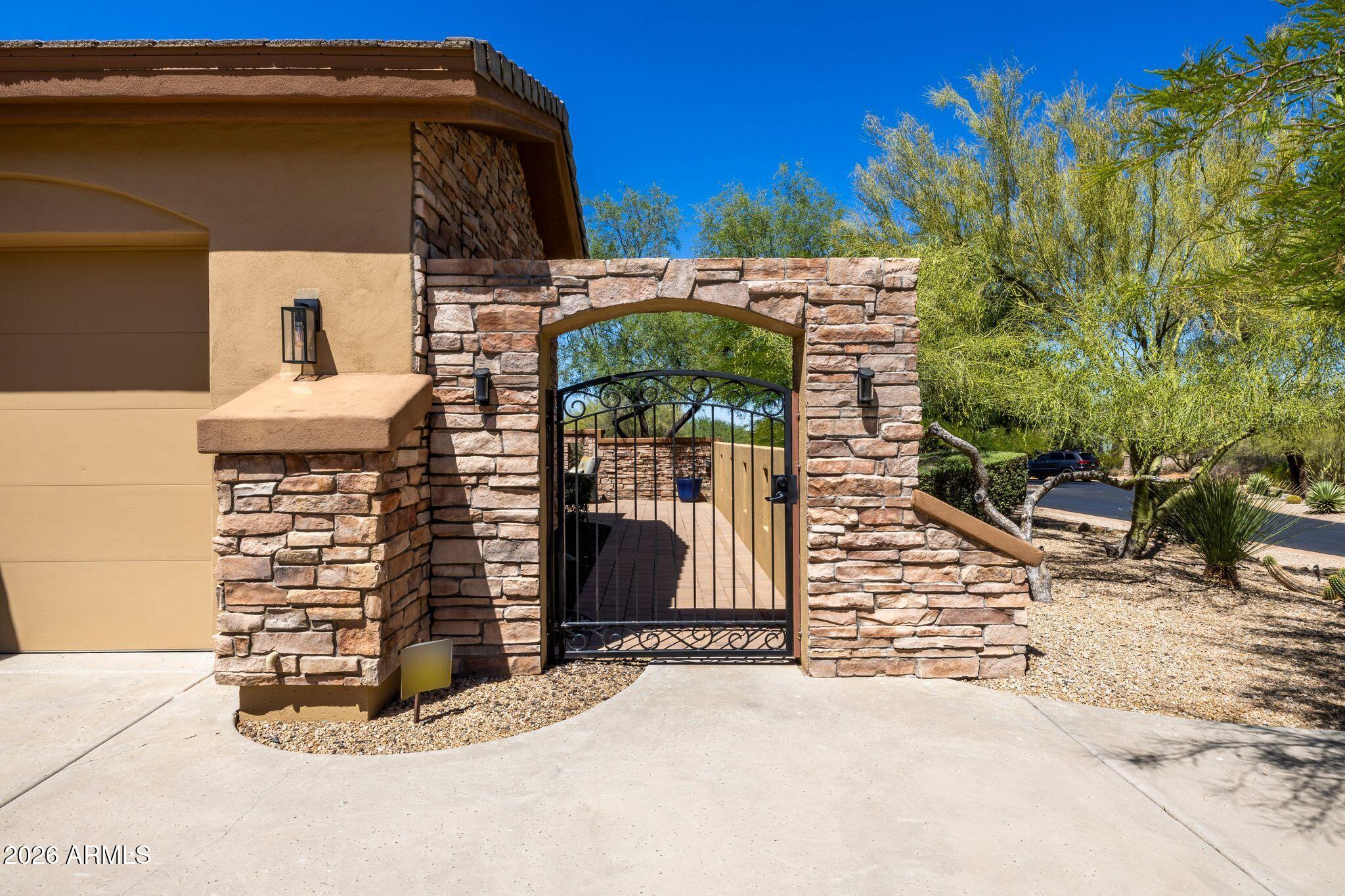 5651 E VILLA CASSANDRA Way