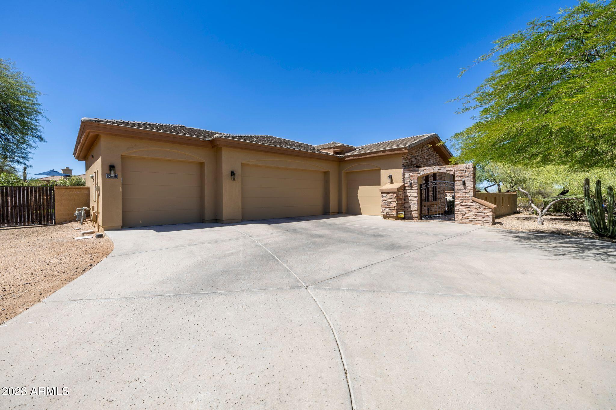 5651 E VILLA CASSANDRA Way