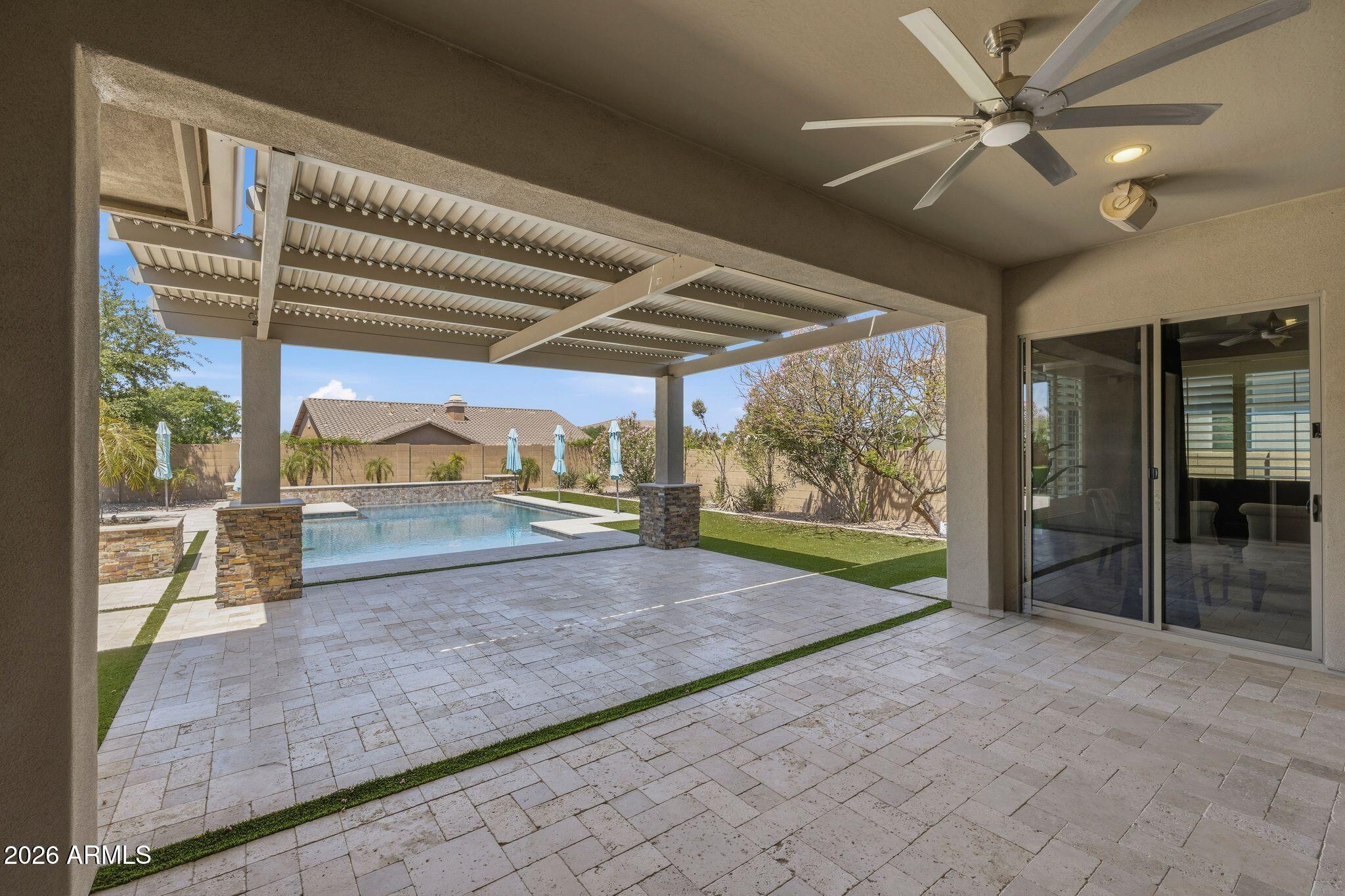 5519 E WINDSTONE Trail