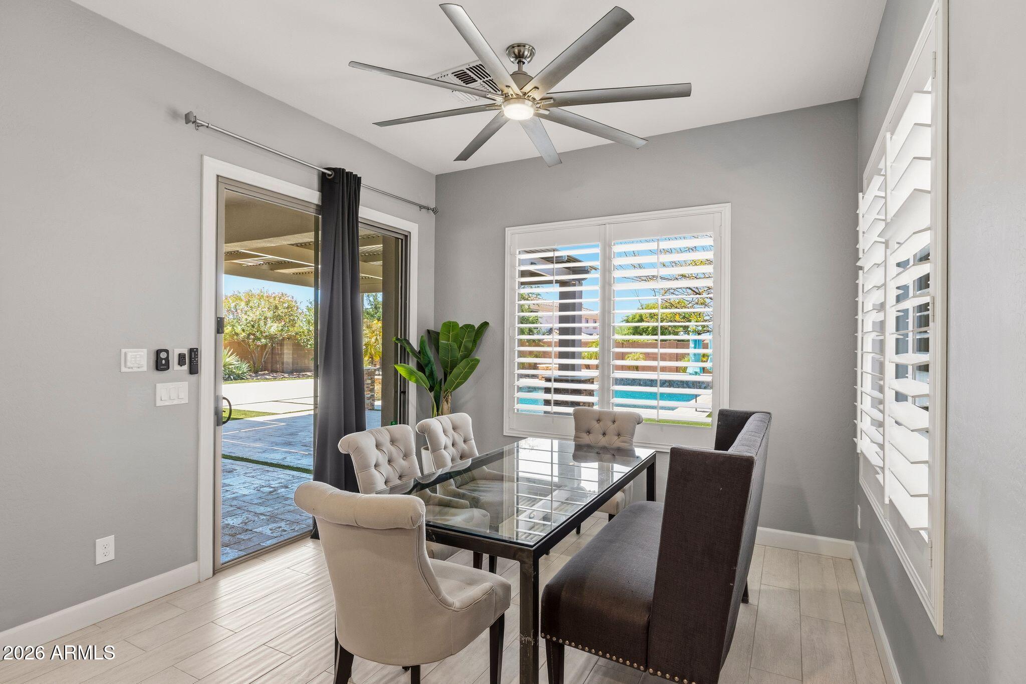 5519 E WINDSTONE Trail