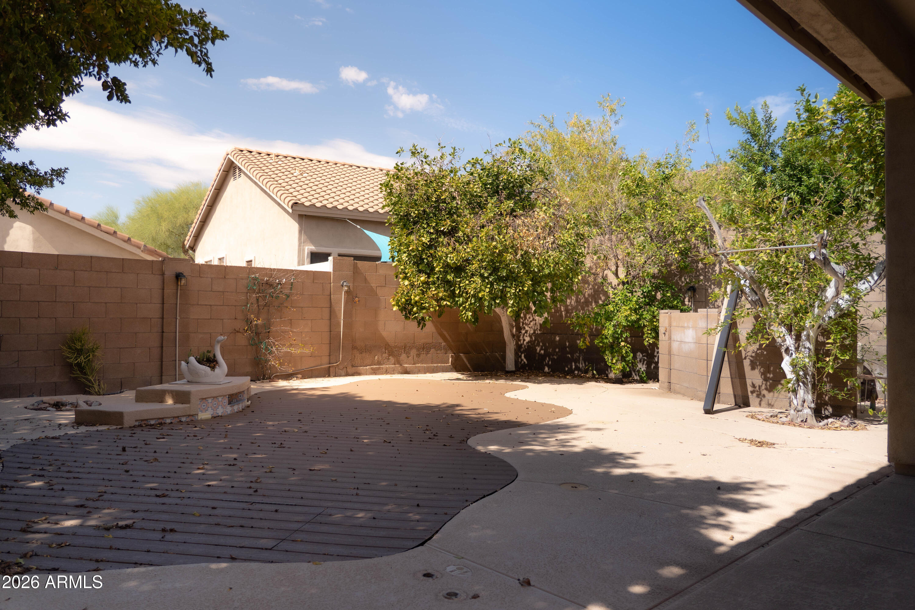 10418 E SALTILLO Drive