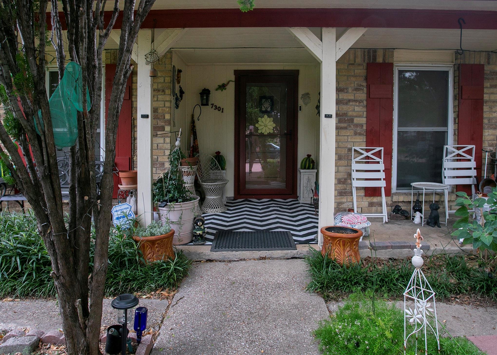 7301 Cave Drive