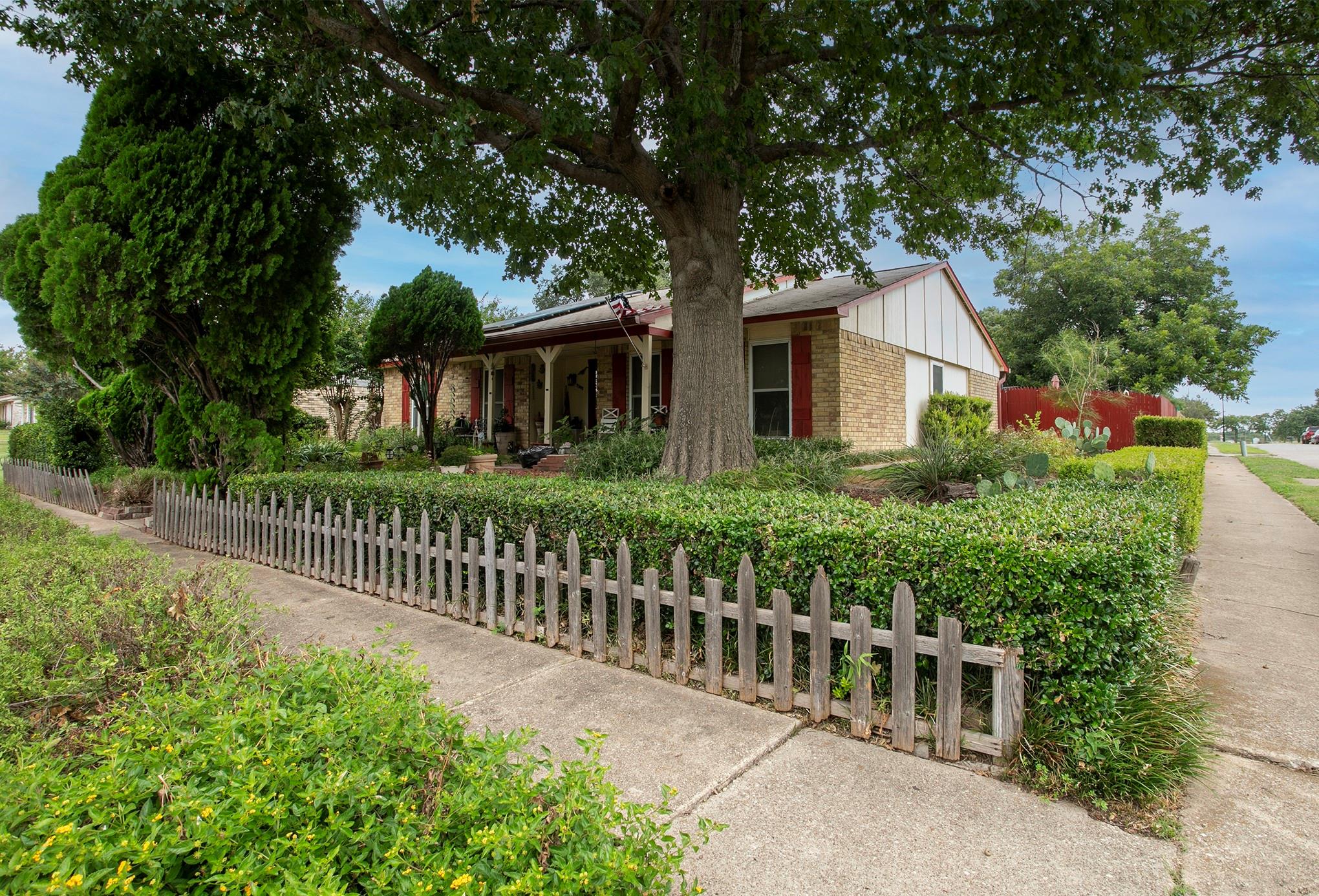 7301 Cave Drive