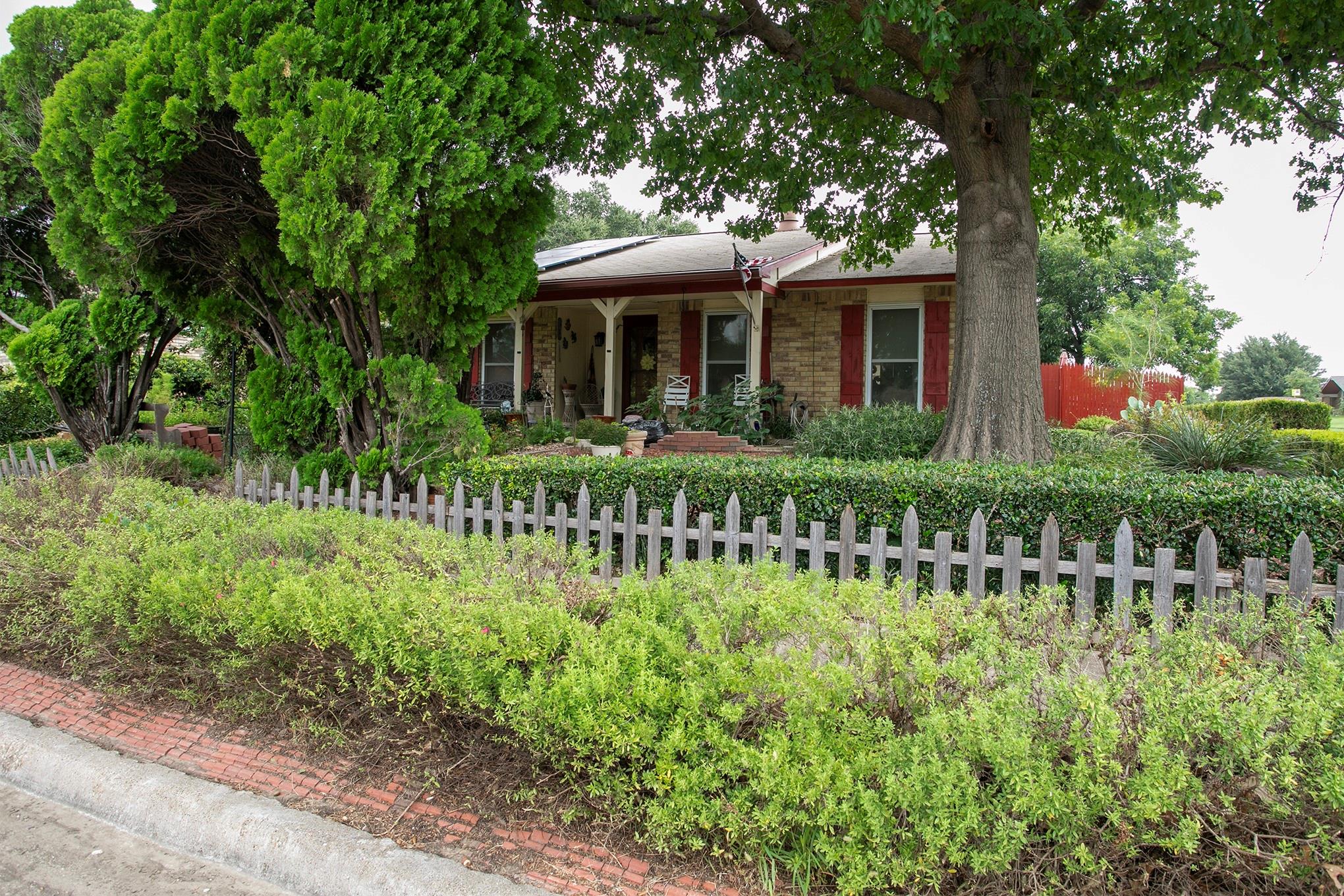 7301 Cave Drive