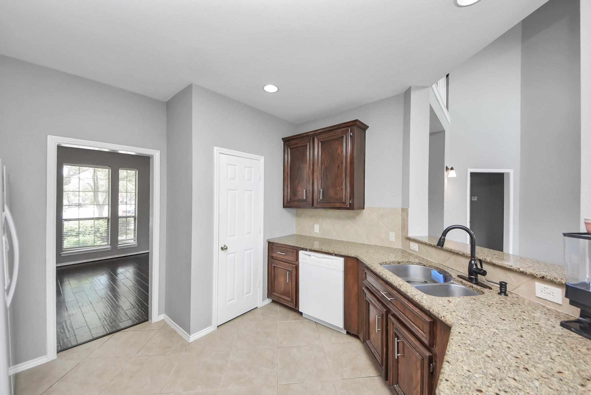 4411 Everhart Terrace Circle